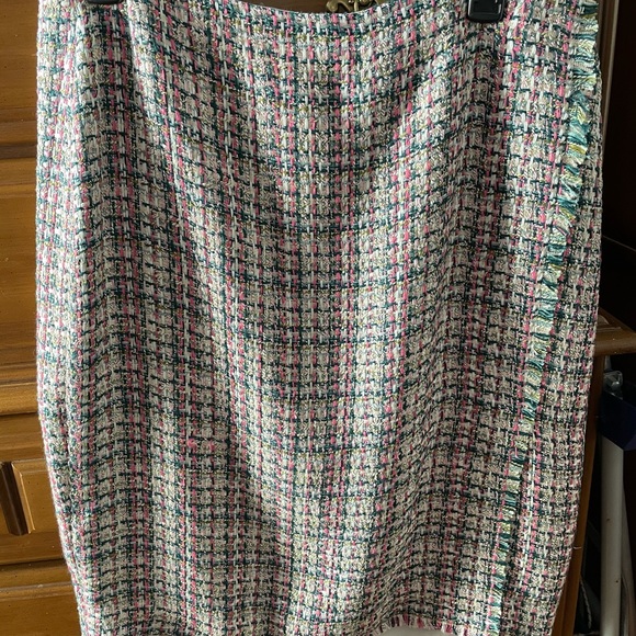 Ann Taylor skirt NEW - Picture 2 of 2